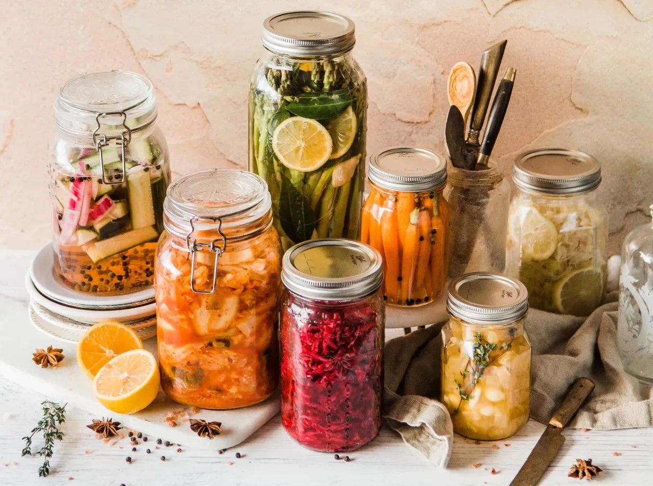 Alimentos fermentados: cómo los microorganismos vivos benefician la salud intestinal